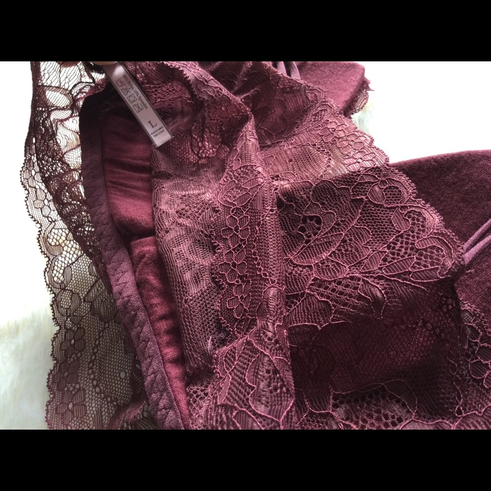 ♥️Body Frosting♥️ | Longline Lace Bralette - Berry - Picture 6 of 13